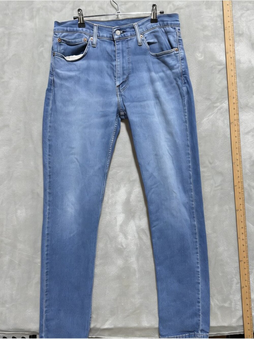 Levi’s Slim Fit Jeans Mens  Blue Denim Medium Wash Mid Rise Skinny Leg